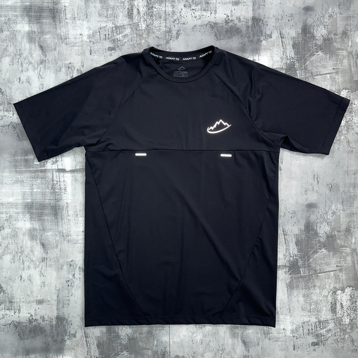 Adapt To assist t-shirt Black