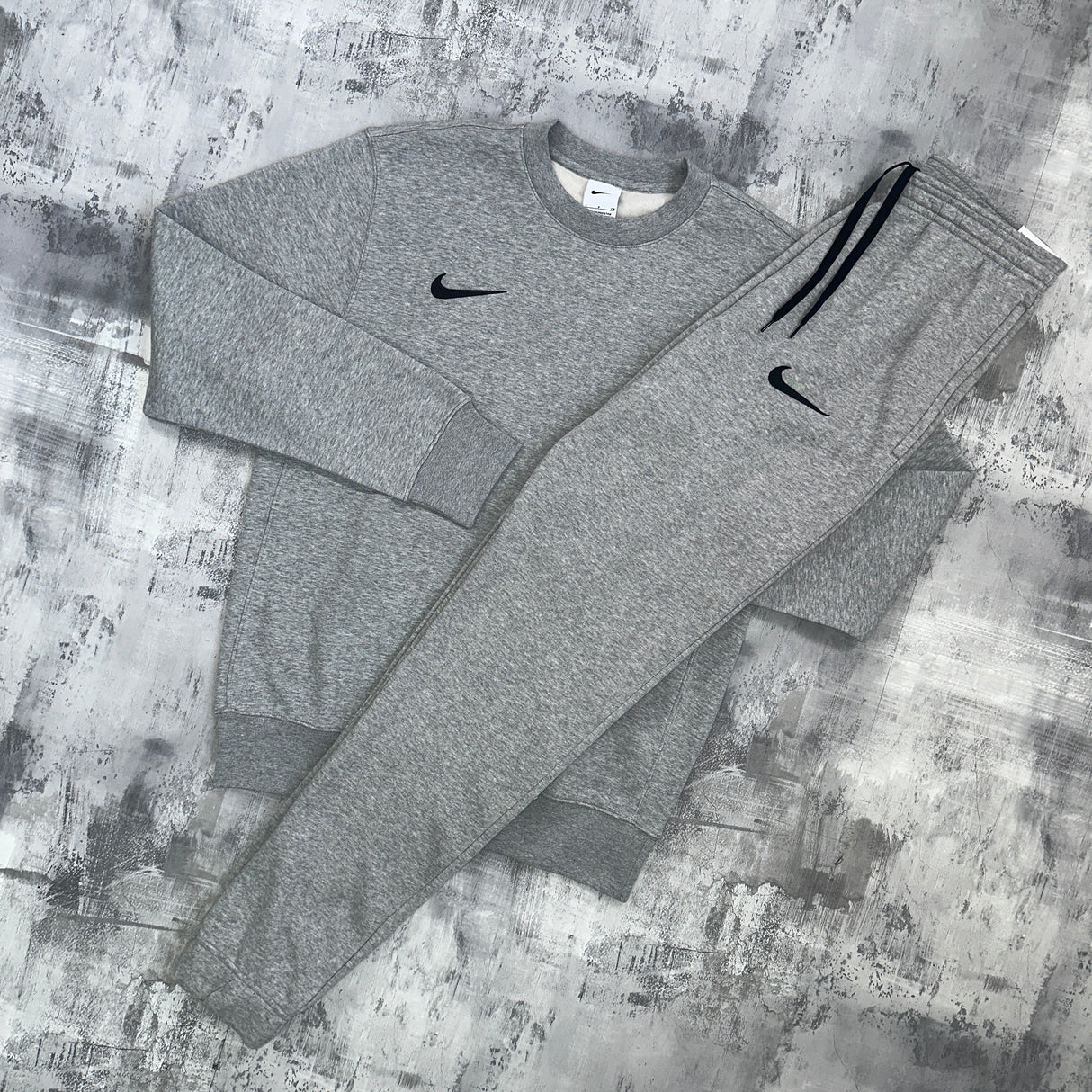 Nike Club Tracksuit Light Grey - Crewneck & Trousers