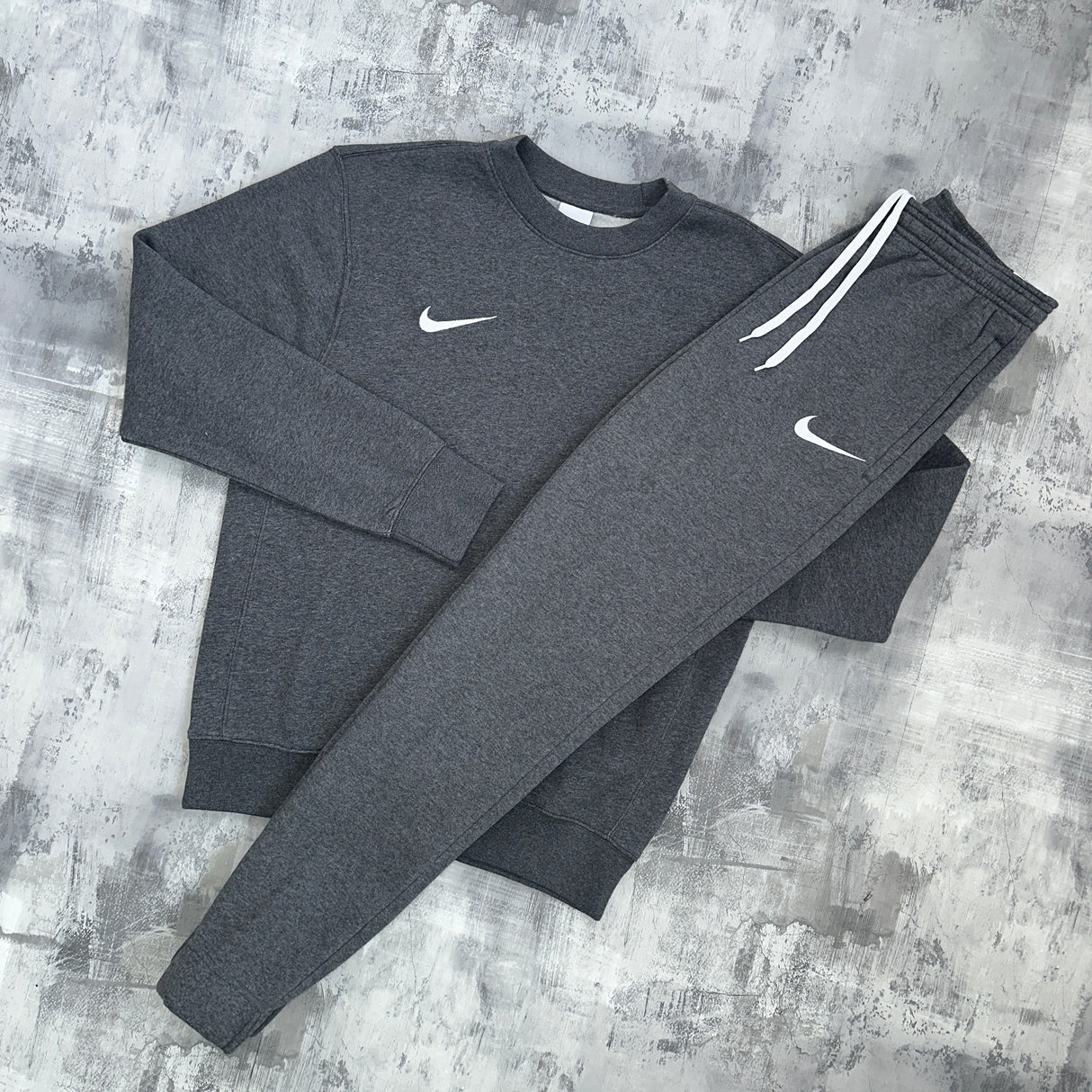 Nike Club Tracksuit Dark Grey - Crewneck & Trousers