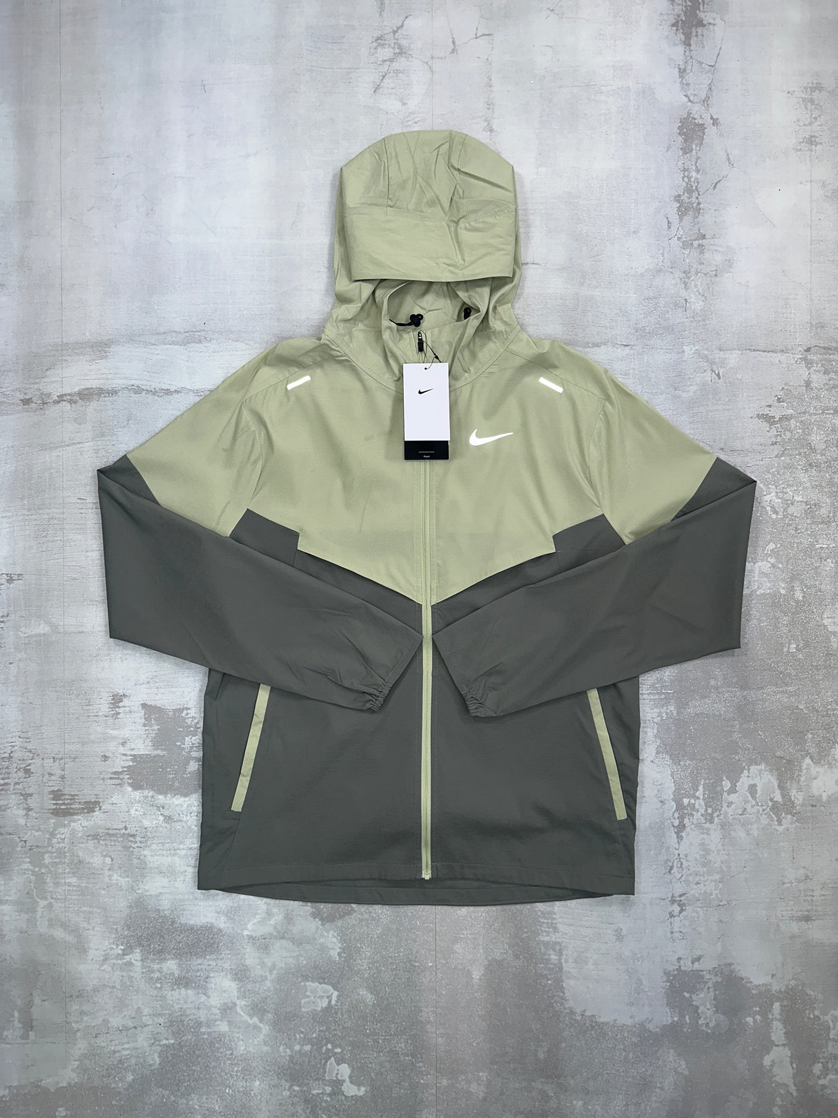 Nike Dri-Fit  Windrunner Jacket Olive