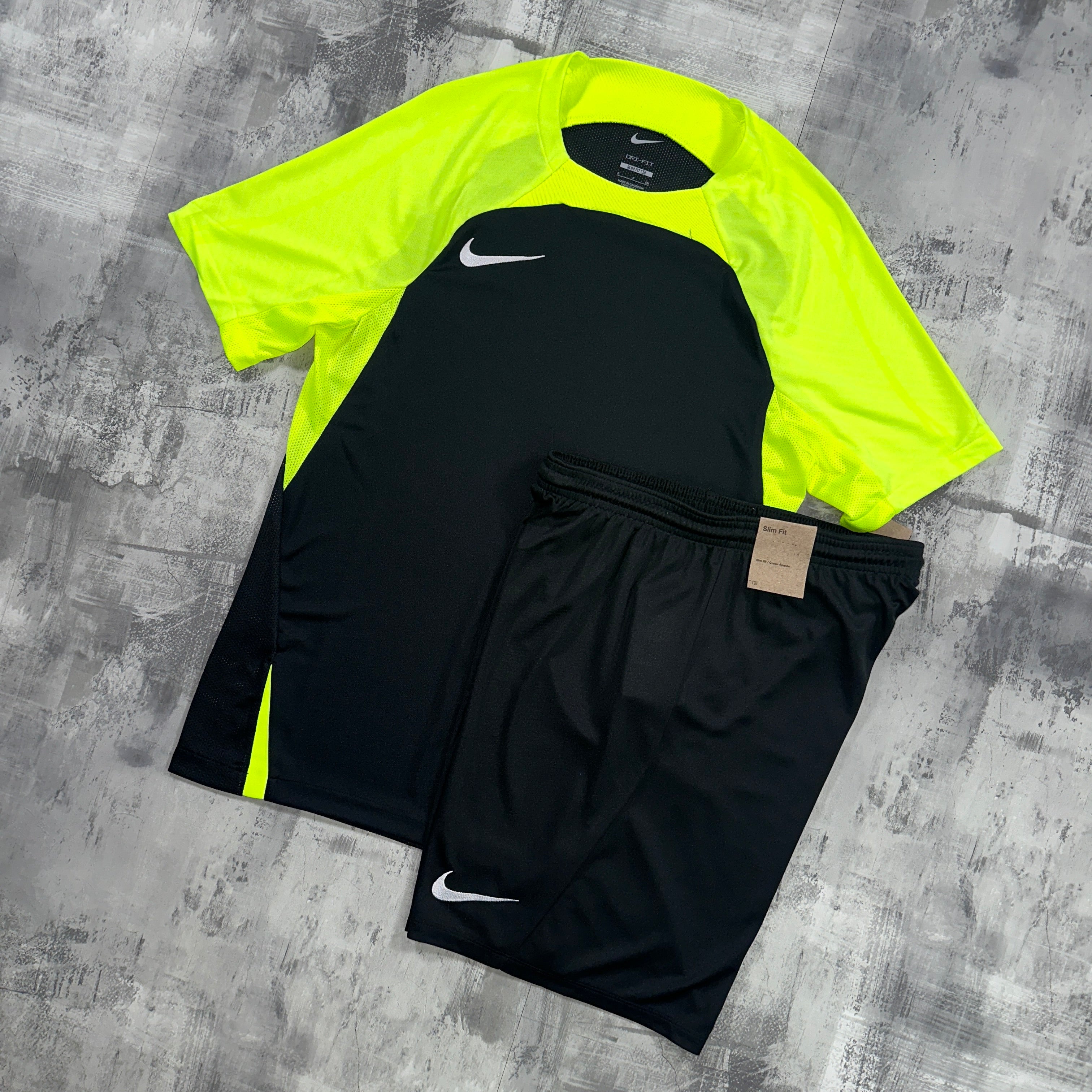 NIKE MERCHANDISE BUNDLE! online