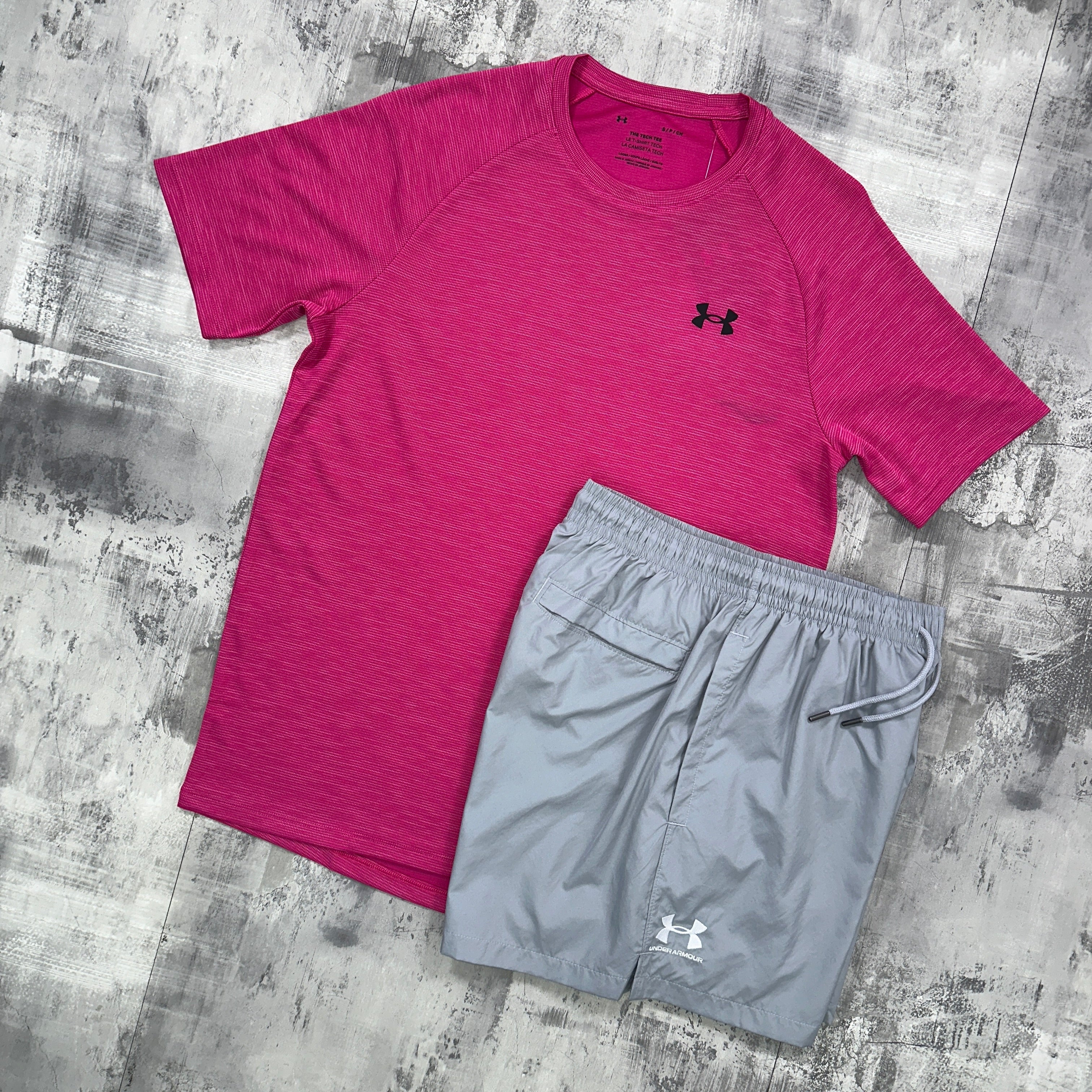 Under Armour Woven set Magenta - t-shirt and shorts