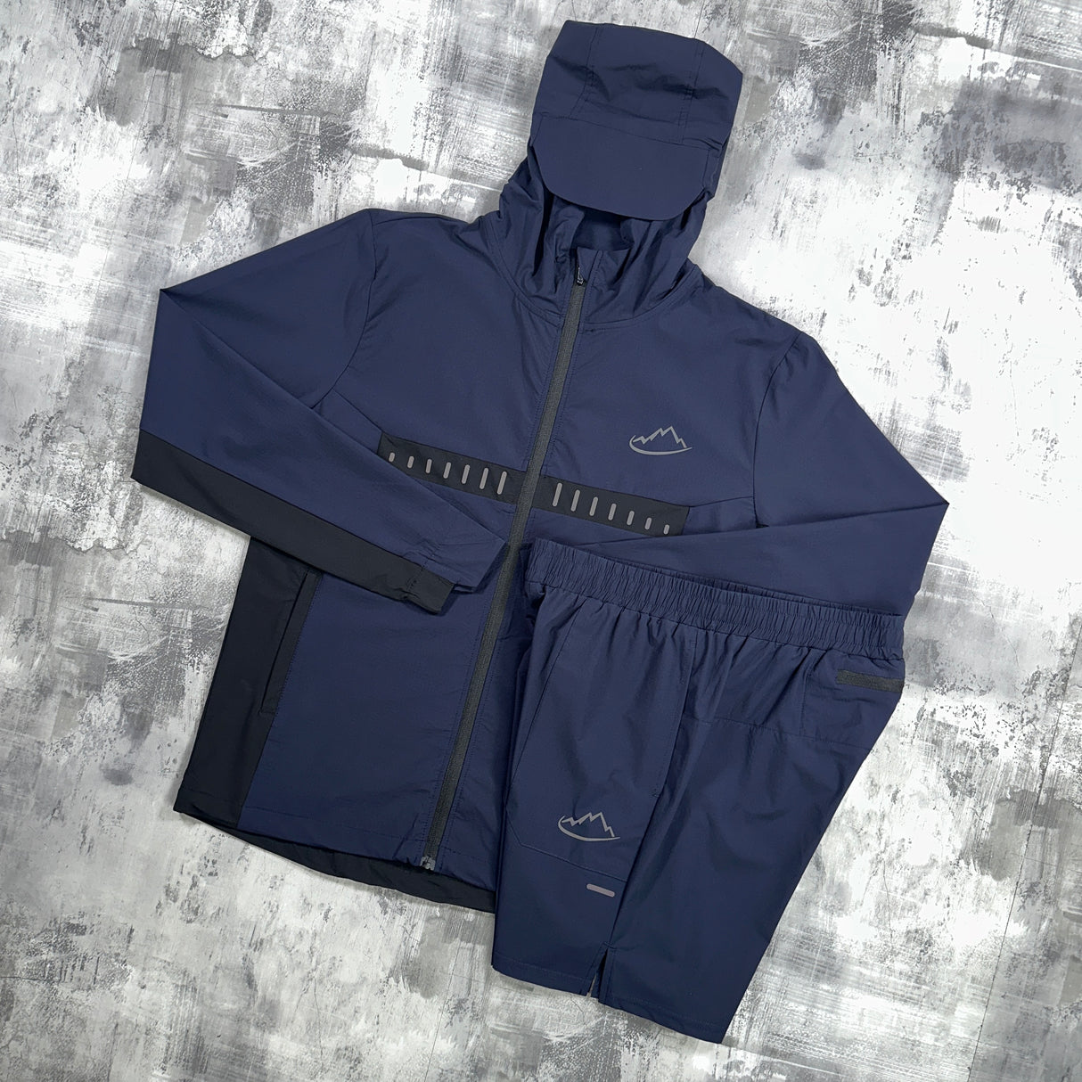 Adapt To Pinnacle set Navy / Black - Jacket & Shorts