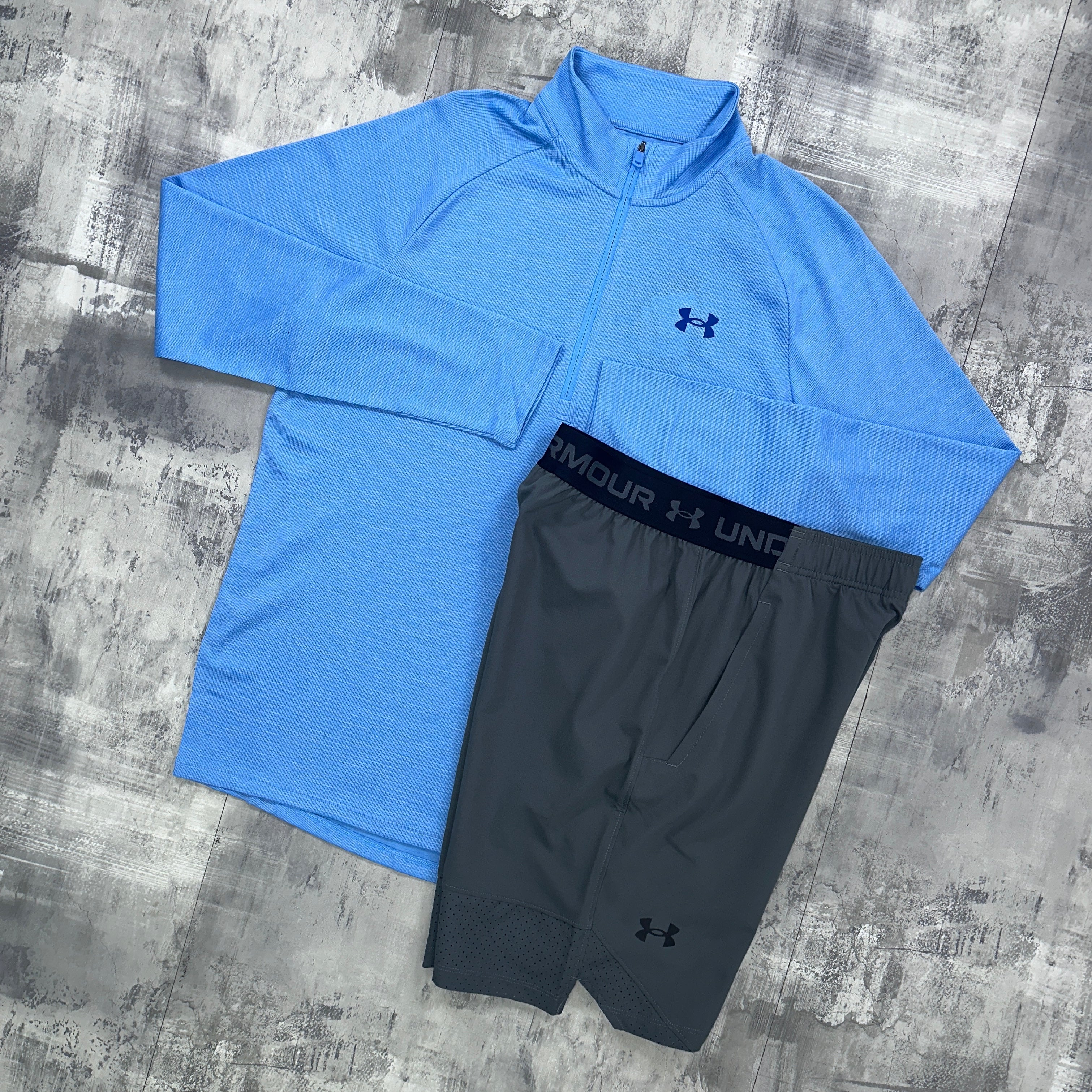 Under Armour Tech set Ice Blue - 1/2 zip and shorts