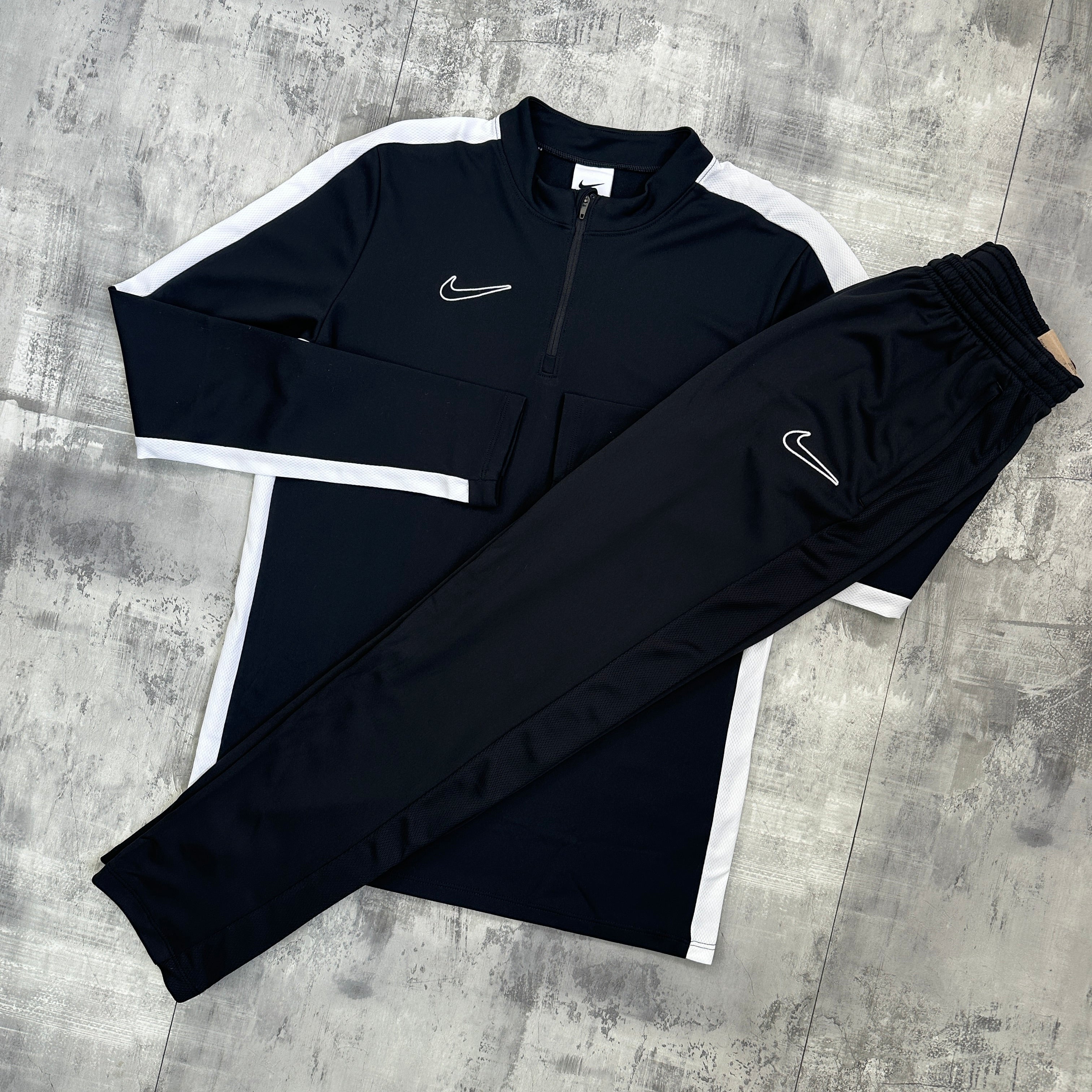 Nike Drill set Black - 1/2 zip & trousers