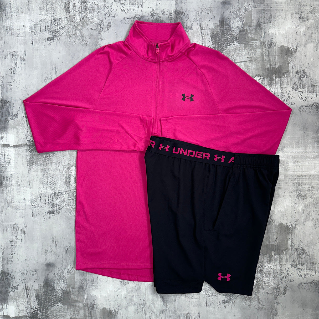 Under Armour Tech set Pink / Black - 1/2 zip and shorts