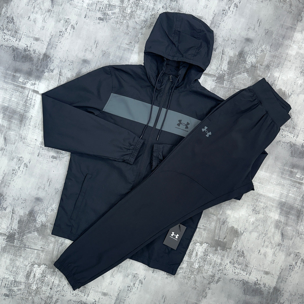 Under Armour Run Tracksuit Black - Jacket & Trousers