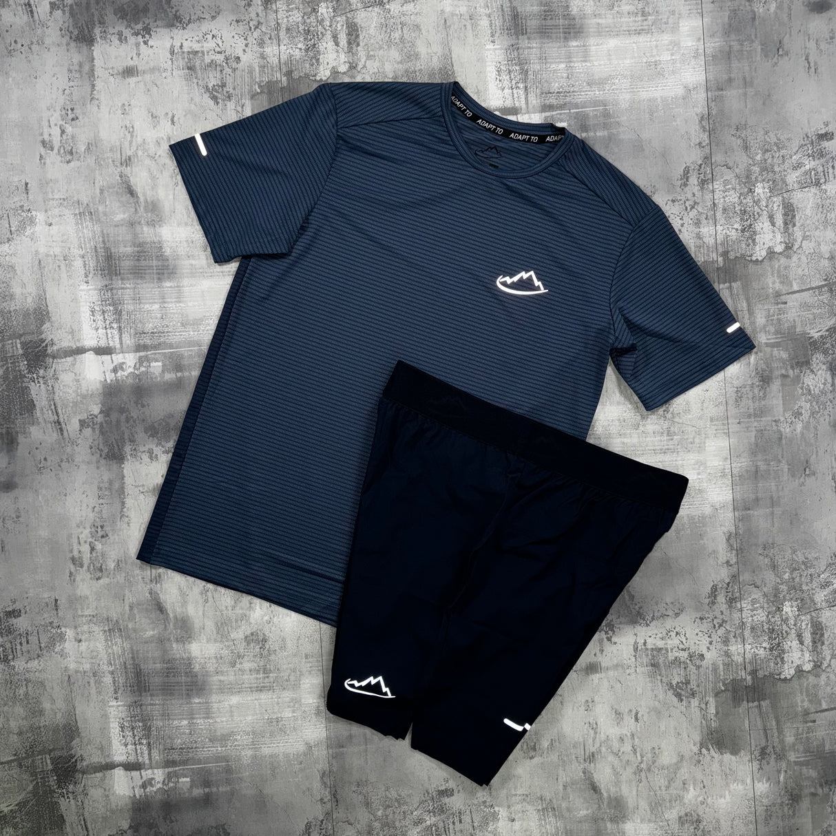 Adapt To Incline Set Navy - T-shirt & Shorts