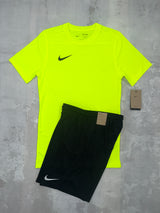 Nike Dri-Fit set Neon - t-shirt & shorts