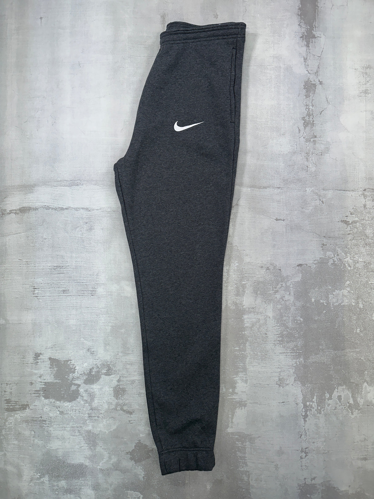 Nike Club Joggers Dark Grey